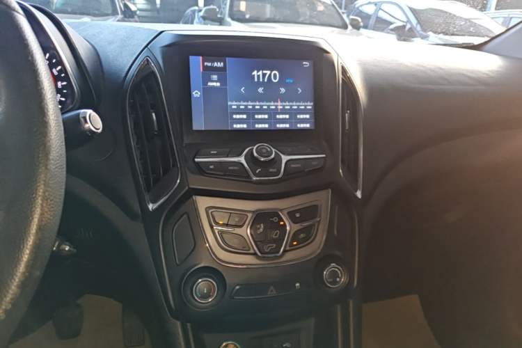 Used Chery Arrizo 5 2016 1.5L Manual Lingrui Edition Audio And AC Panel