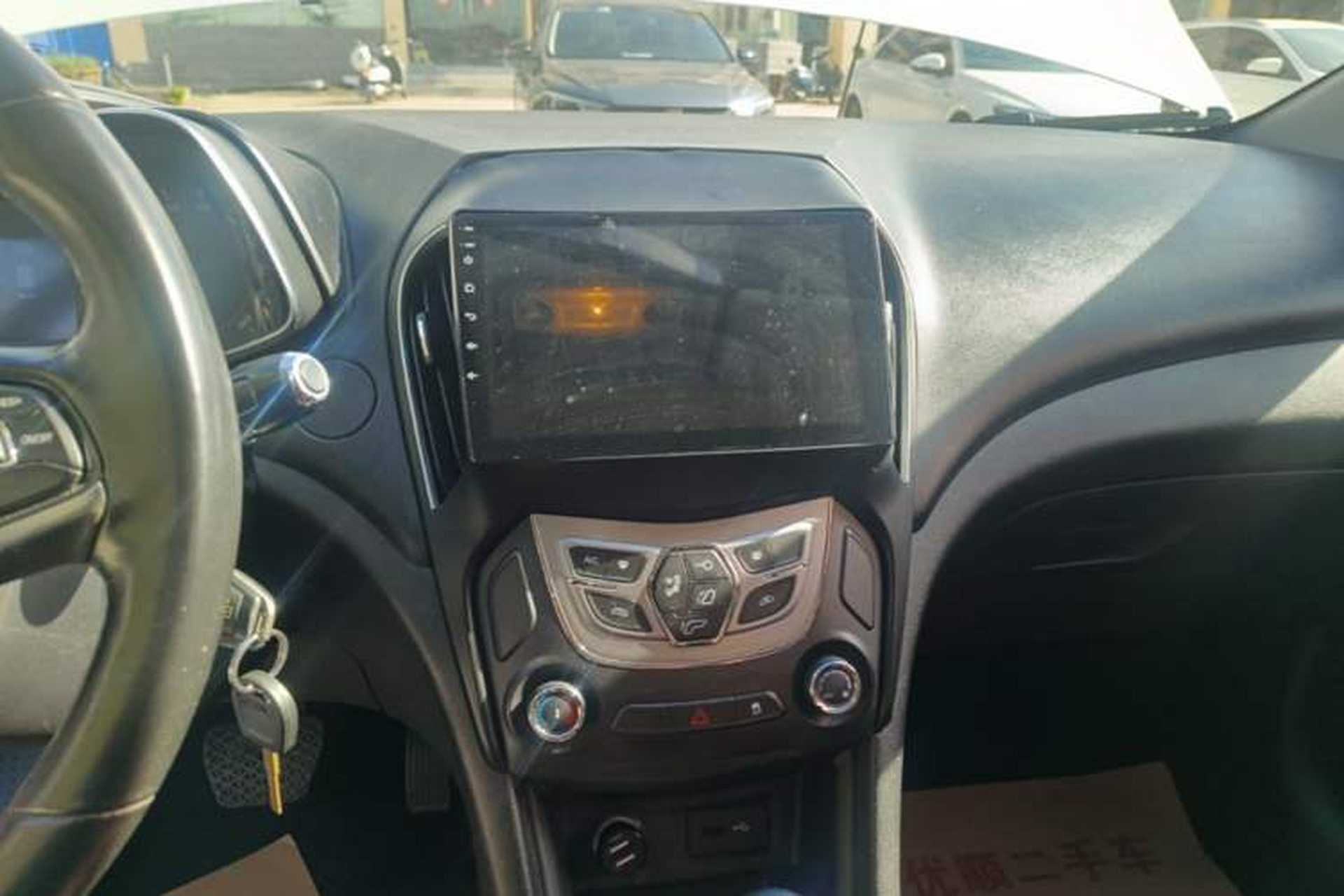 Used Chery Arrizo 5 2016 1.5L CVT Trendsetting Edition Audio And AC Panel