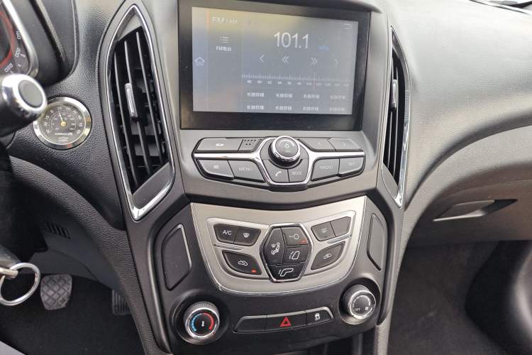 Used Chery Arrizo 5 2016 1.5L Manual Lingrui Edition Audio And AC Panel