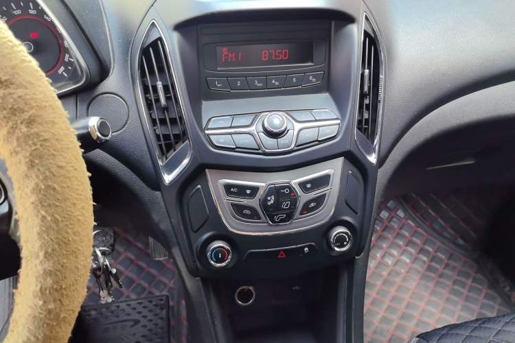 Used Chery Arrizo 5 2016 1.5L Manual Lingchao Edition Audio And AC Panel