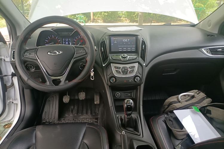 Used Chery Arrizo 5 2016 1.5L Manual Lingrui Edition Center Console