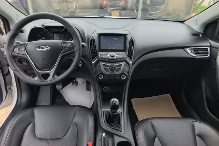 Used Chery Arrizo 5 2016 1.5L Manual Lingrui Edition Center Console