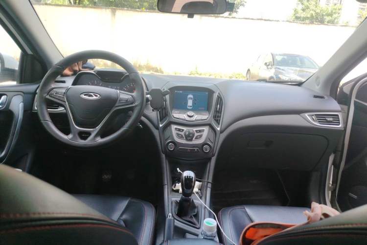 Used Chery Arrizo 5 2016 1.5L Manual Lingchao Edition Center Console