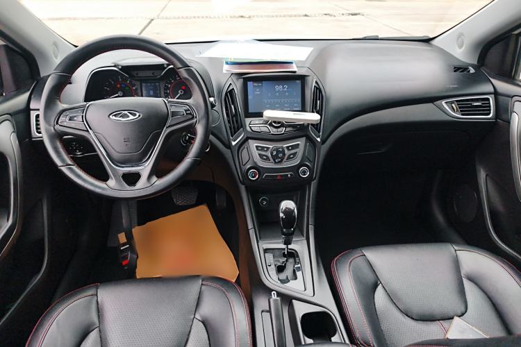 Used Chery Arrizo 5 2016 1.5L CVT Lingrui Edition Center Console