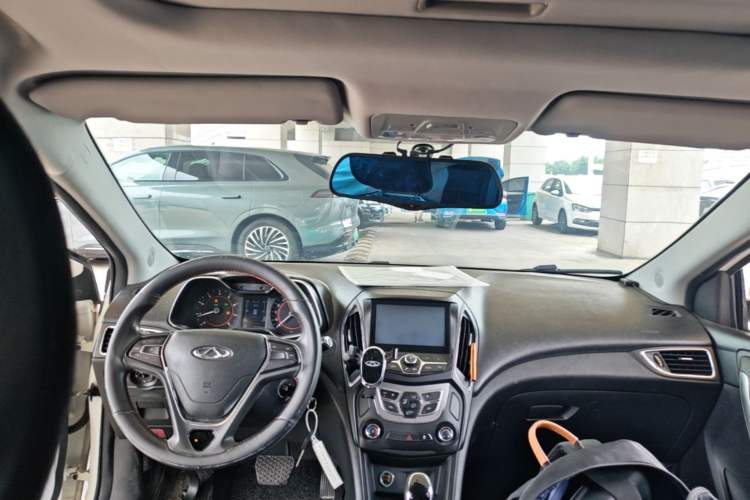 Used Chery Arrizo 5 2016 1.5L CVT Lingrui Edition Center Console
