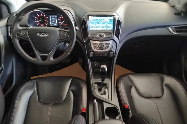 Used Chery Arrizo 5 2016 1.5L CVT Trendsetting Edition Center Console