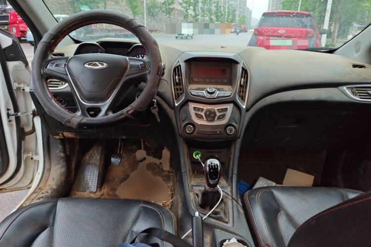 Used Chery Arrizo 5 2016 1.5L Manual Lingchao Edition Center Console