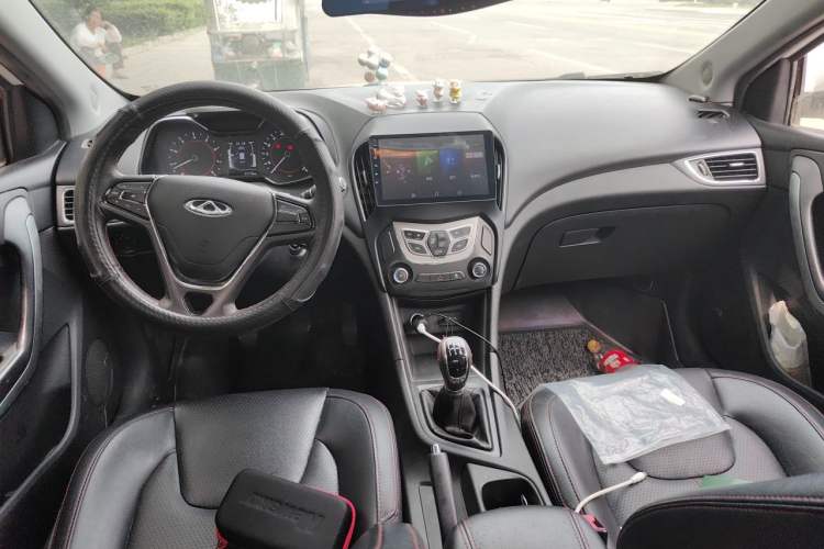 Used Chery Arrizo 5 2016 1.5L Manual Lingchao Edition Center Console