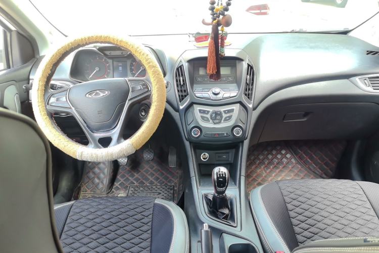 Used Chery Arrizo 5 2016 1.5L Manual Lingchao Edition Center Console