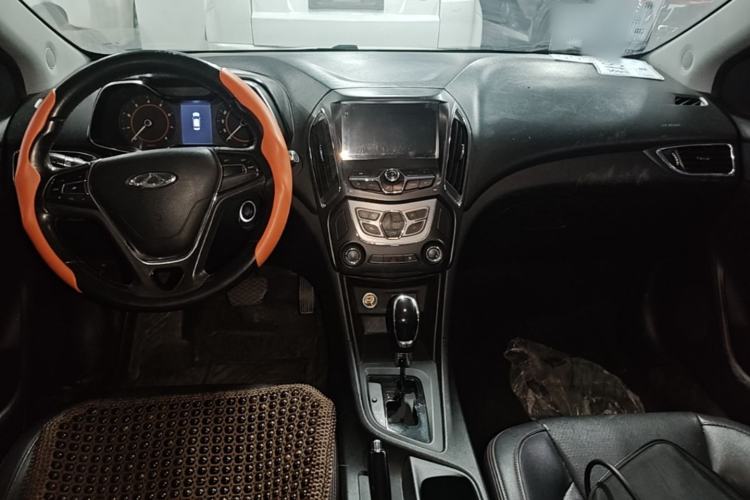 Used Chery Arrizo 5 2016 1.5L CVT Lingrui Edition Center Console