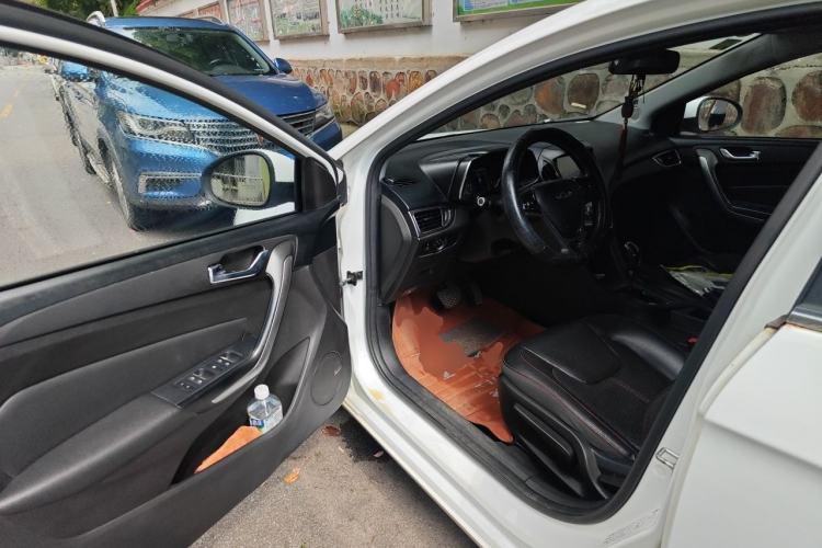 Used Chery Arrizo 5 2016 1.5L CVT Trendsetting Edition Driver Seat