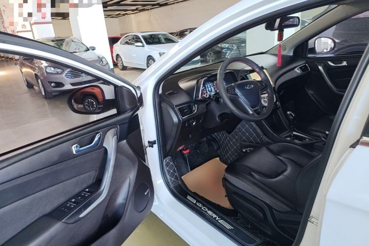 Used Chery Arrizo 5 2016 1.5L CVT Trendsetting Edition Driver Seat