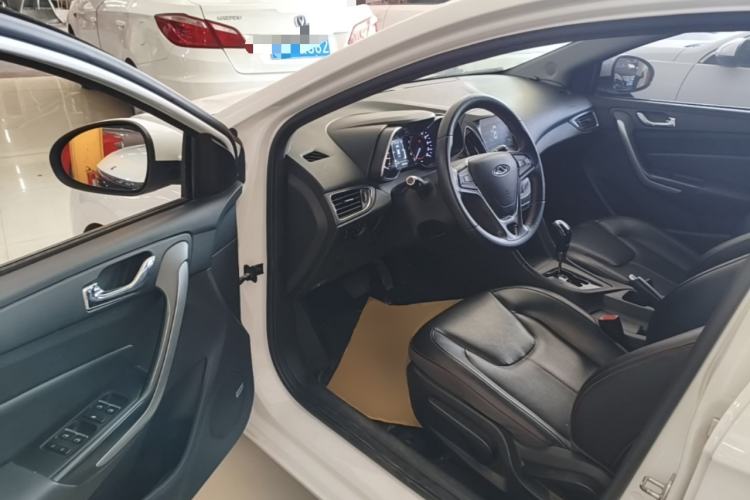 Used Chery Arrizo 5 2016 1.5L CVT Trendsetting Edition Driver Seat