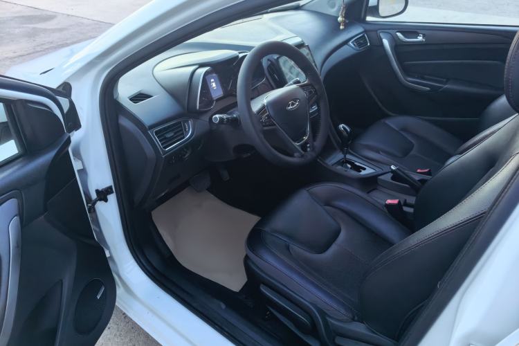 Used Chery Arrizo 5 2016 1.5L CVT Trendsetting Edition Driver Seat