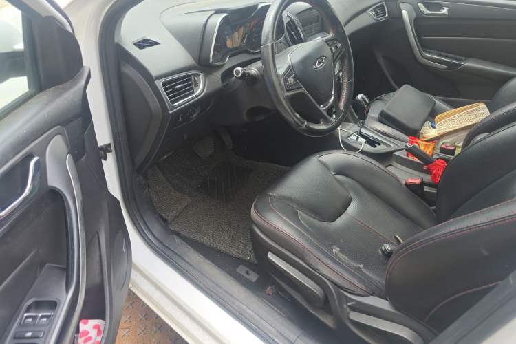 Used Chery Arrizo 5 2016 1.5L CVT Trendsetting Edition Driver Seat