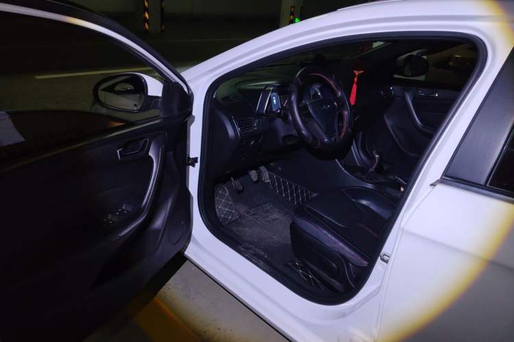 Used Chery Arrizo 5 2016 1.5L Manual Lingrui Edition Driver Seat