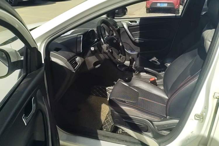 Used Chery Arrizo 5 2016 1.5L Manual Lingrui Edition Driver Seat