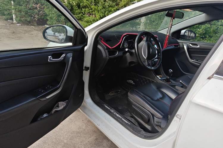 Used Chery Arrizo 5 2016 1.5L Manual Lingchao Edition Driver Seat
