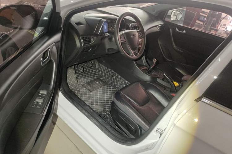 Used Chery Arrizo 5 2016 1.5L Manual Lingchao Edition Driver Seat