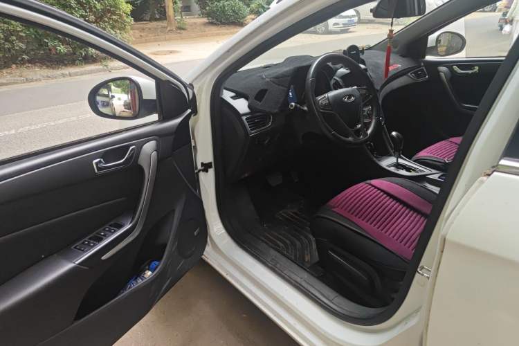 Used Chery Arrizo 5 2016 1.5L CVT Trendsetting Edition Driver Seat