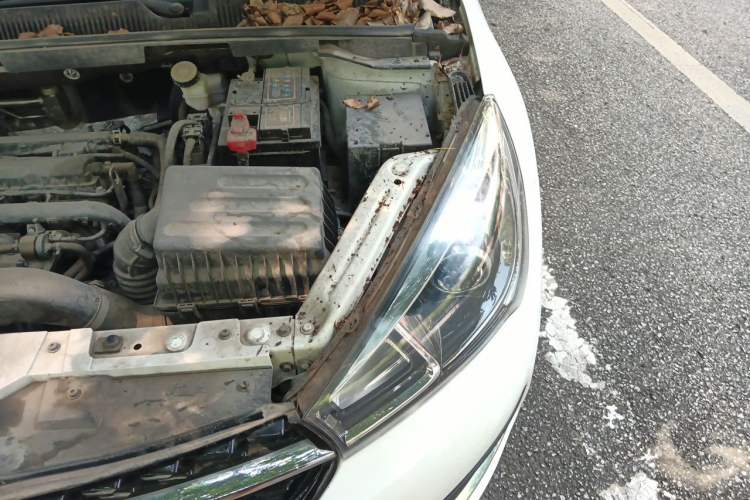 Used Chery Arrizo 5 2016 1.5L CVT Lingrui Edition Engine Bay Left