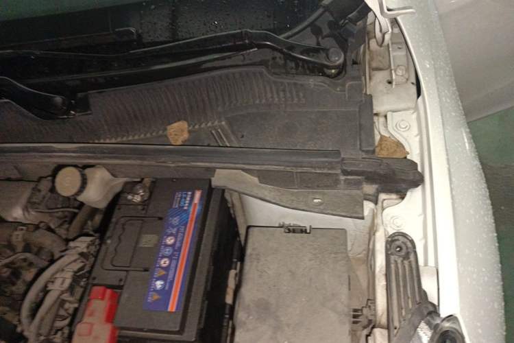 Used Chery Arrizo 5 2016 1.5L CVT Lingrui Edition Engine Bay Left