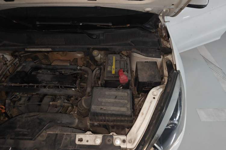 Used Chery Arrizo 5 2016 1.5L CVT Trendsetting Edition Engine Bay Left