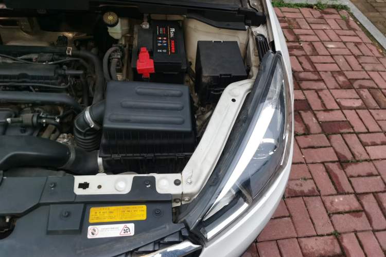 Used Chery Arrizo 5 2016 1.5L CVT Lingrui Edition Engine Bay Left