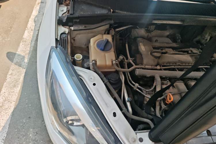 Used Chery Arrizo 5 2016 1.5L CVT Lingrui Edition Engine Bay Right