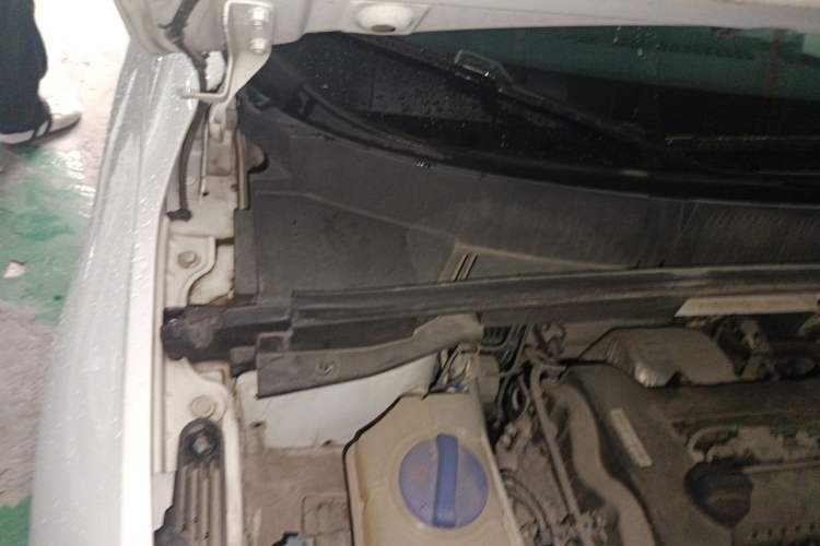 Used Chery Arrizo 5 2016 1.5L CVT Lingrui Edition Engine Bay Right