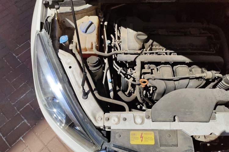 Used Chery Arrizo 5 2016 1.5L CVT Lingrui Edition Engine Bay Right