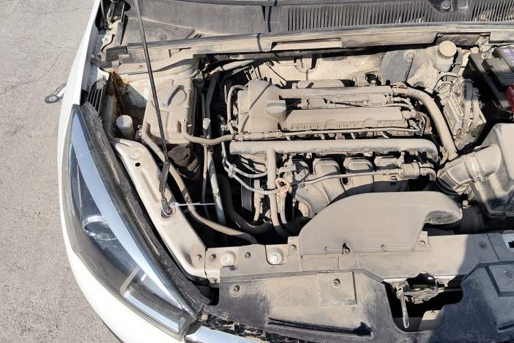 Used Chery Arrizo 5 2016 1.5L CVT Trendsetting Edition Engine Bay Right