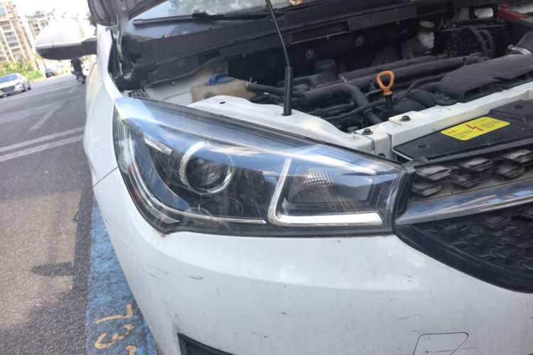 Used Chery Arrizo 5 2016 1.5L CVT Lingrui Edition Engine Bay Right