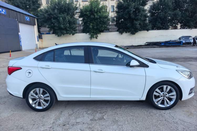 Used Chery Arrizo 5 2016 1.5L CVT Trendsetting Edition Exterior 1