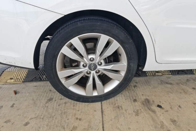 Used Chery Arrizo 5 2016 1.5L CVT Trendsetting Edition Exterior 2