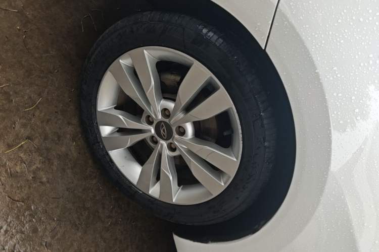 Used Chery Arrizo 5 2016 1.5L Manual Lingchao Edition Exterior 4