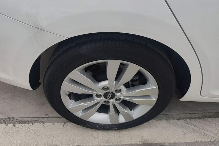 Used Chery Arrizo 5 2016 1.5L CVT Lingrui Edition Exterior 5