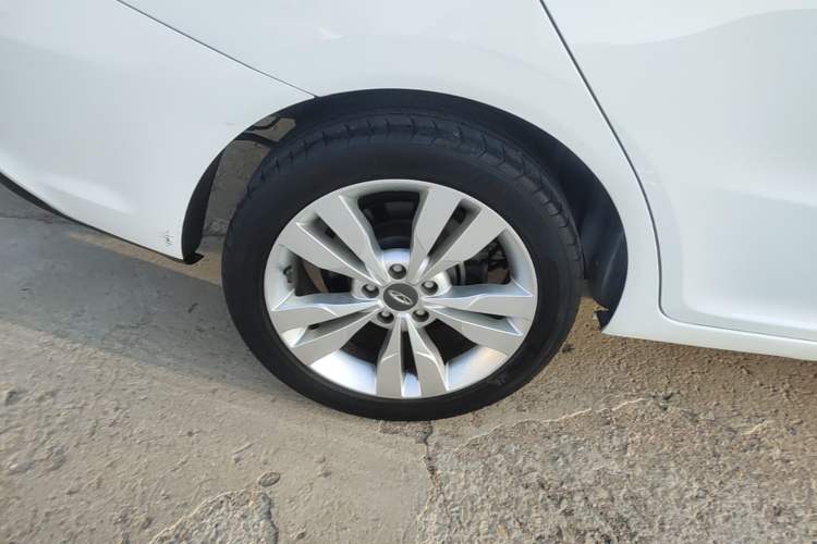 Used Chery Arrizo 5 2016 1.5L CVT Trendsetting Edition Exterior 5