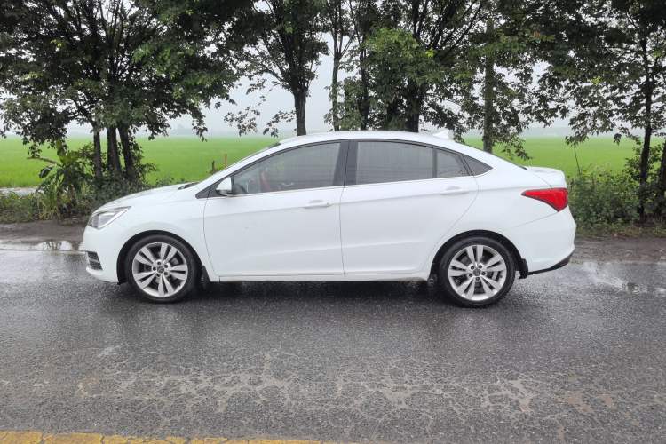 Used Chery Arrizo 5 2016 1.5L CVT Trendsetting Edition Exterior 6
