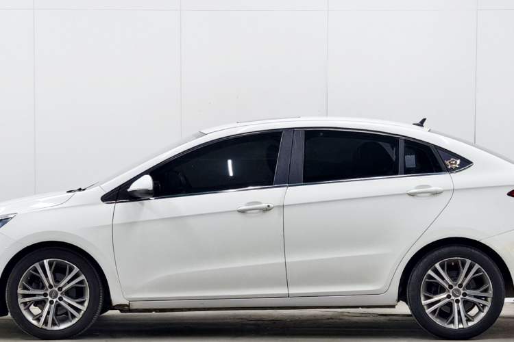 Used Chery Arrizo 5 2016 1.5L Manual Leading Version Exterior 6