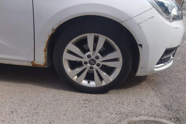 Used Chery Arrizo 5 2016 1.5L CVT Trendsetting Edition Exterior 7