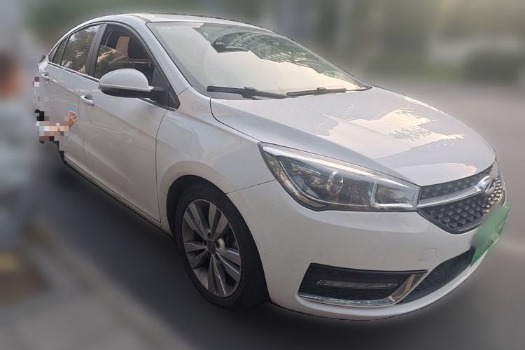 Used Chery Arrizo 5 2016 1.5L CVT Lingrui Edition Front Right 45 Deg