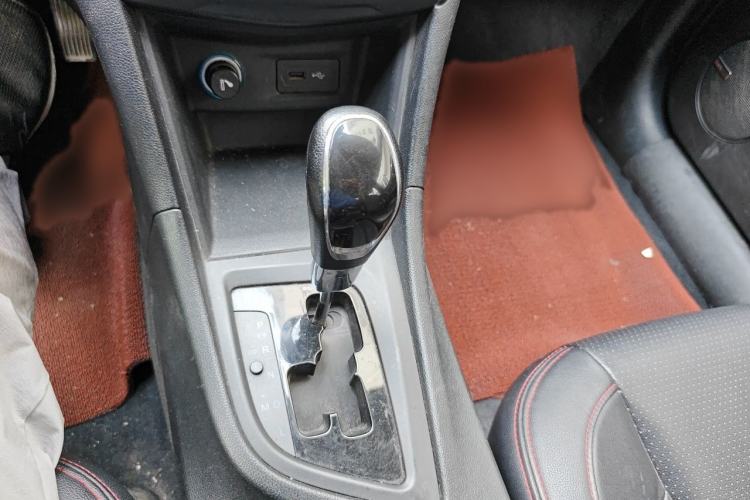 Used Chery Arrizo 5 2016 1.5L CVT Trendsetting Edition Gear Lever