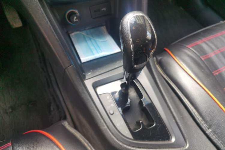 Used Chery Arrizo 5 2016 1.5L CVT Trendsetting Edition Gear Lever