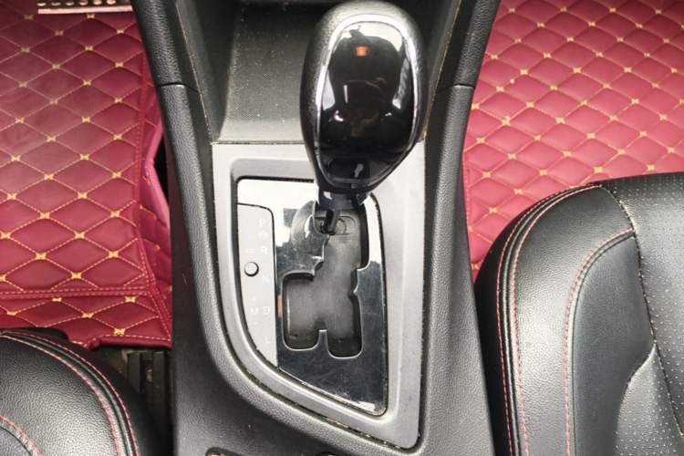 Used Chery Arrizo 5 2016 1.5L CVT Lingrui Edition Gear Lever