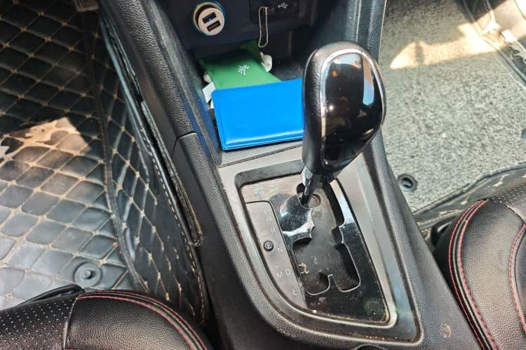 Used Chery Arrizo 5 2016 1.5L CVT Lingrui Edition Gear Lever