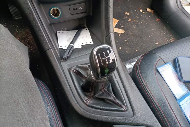 Used Chery Arrizo 5 2016 1.5L Manual Lingchao Edition Gear Lever