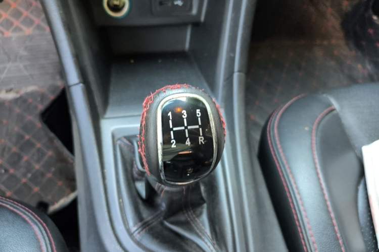 Used Chery Arrizo 5 2016 1.5L Manual Lingrui Edition Gear Lever