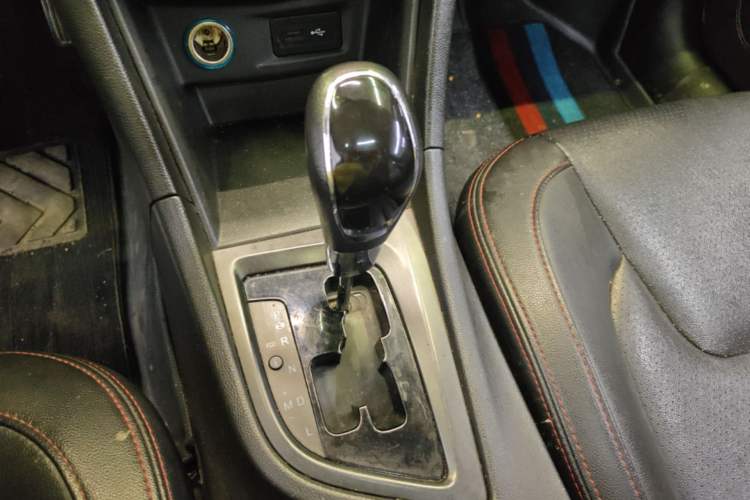 Used Chery Arrizo 5 2016 1.5L CVT Lingrui Edition Gear Lever
