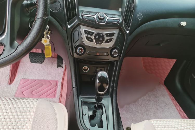 Used Chery Arrizo 5 2016 1.5L CVT Trendsetting Edition Gear Lever